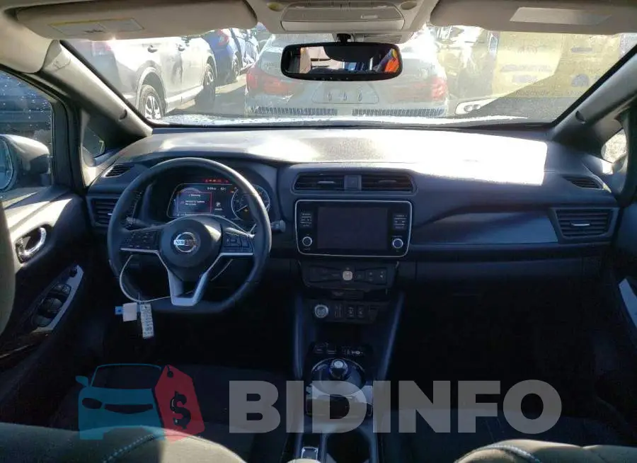 1N4AZ1CV9NC562014 Photo# 8