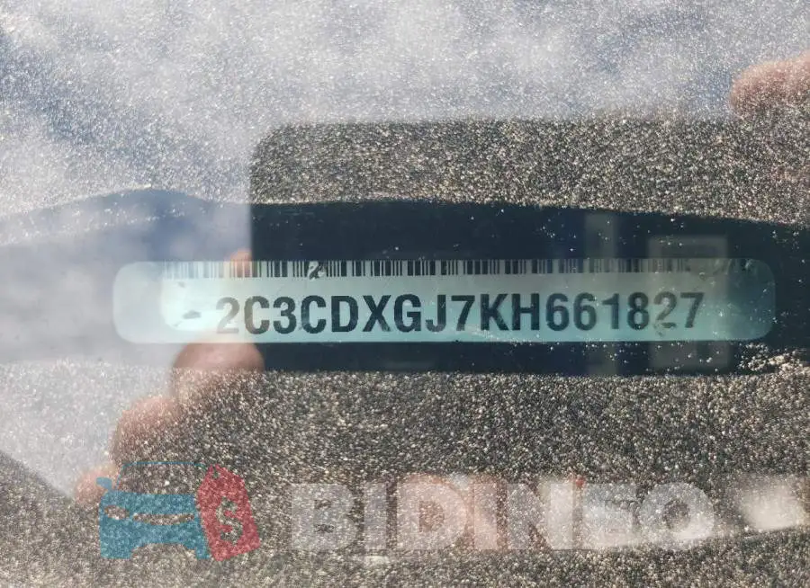2C3CDXGJ7KH661827 Photo# 12