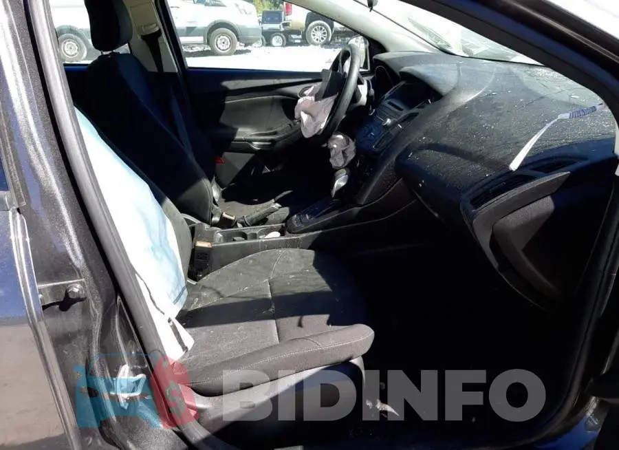 1FADP3E28FL367251 Photo# 5