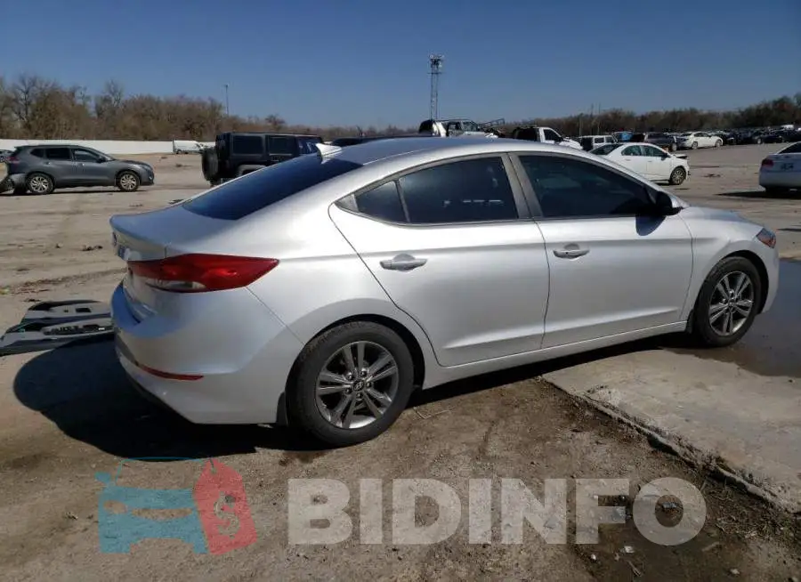 5NPD84LF5HH015447 Photo# 3