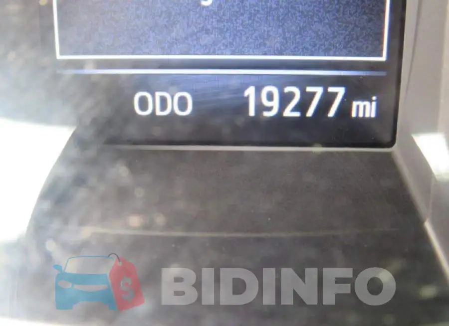 3TMCZ5AN2LM346689 Photo# 8