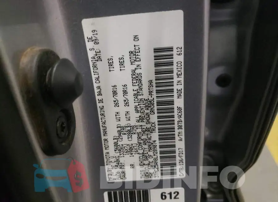 3TMCZ5AN8LM289074 Photo# 12