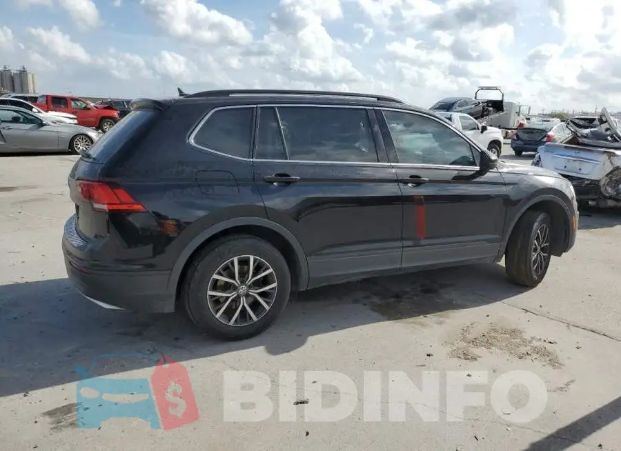 3VV3B7AX3KM159527 Photo# 3