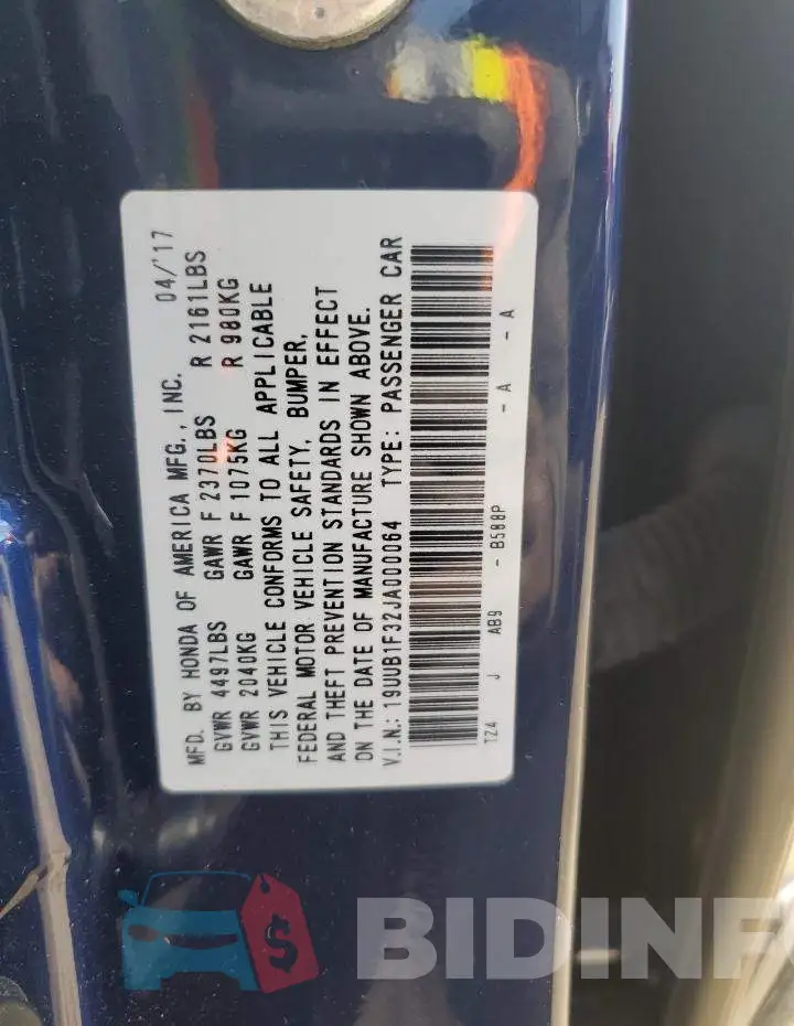 19UUB1F32JA000064 Photo# 12