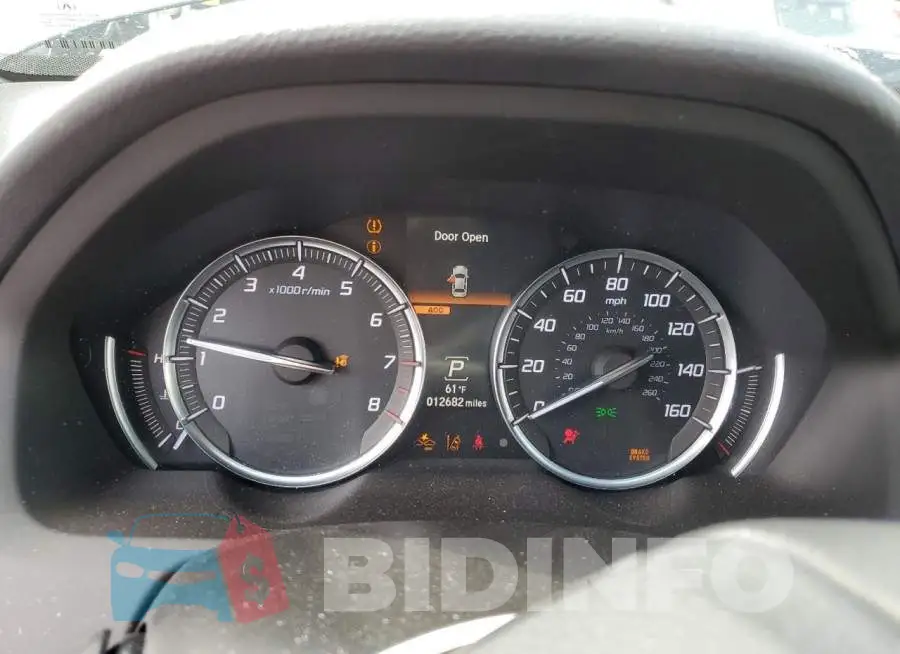 19UUB1F34JA011518 Photo# 9