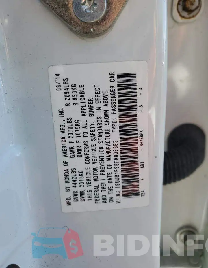 19UUB1F38FA005583 Photo# 12