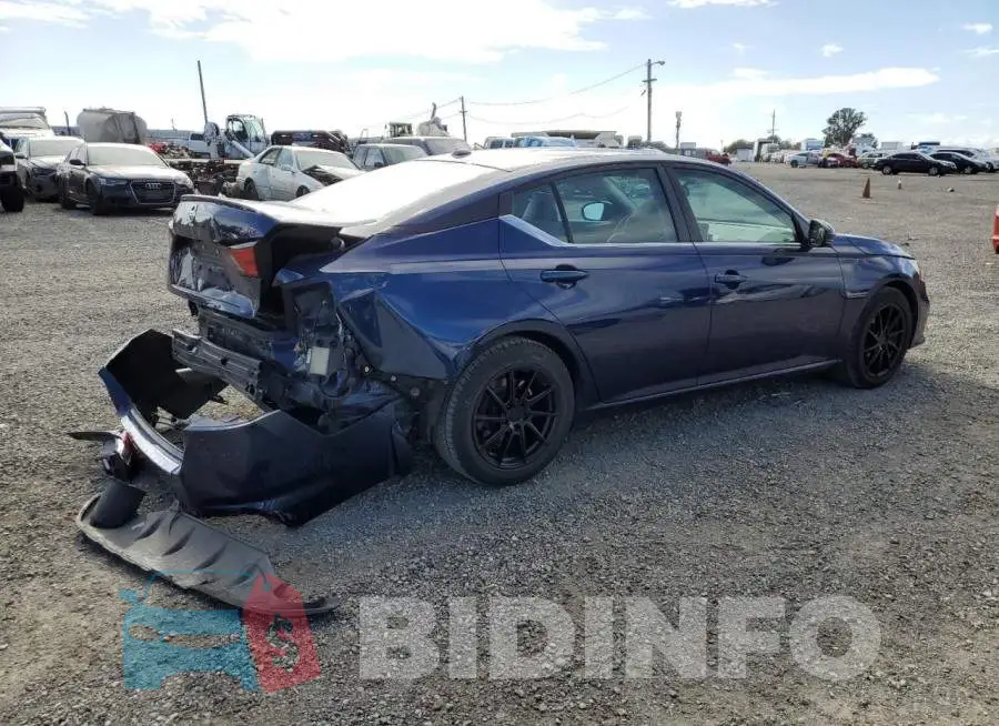 1N4BL4CV4LC169042 Photo# 3