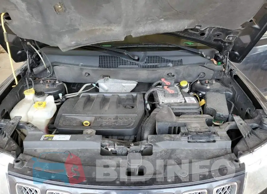1C4NJCEB5ED540118 Photo# 12