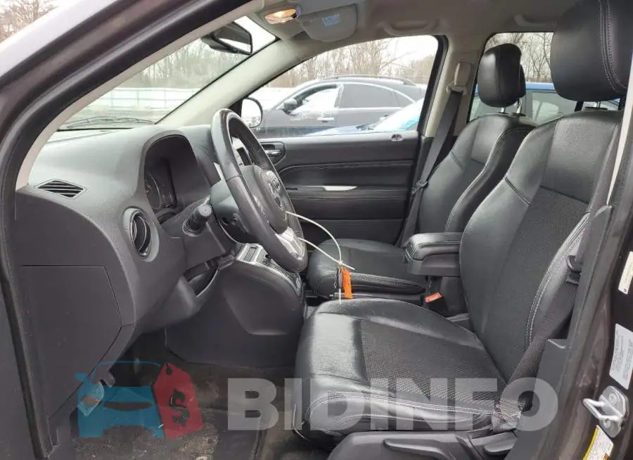 1C4NJCEB9FD297625 Photo# 7