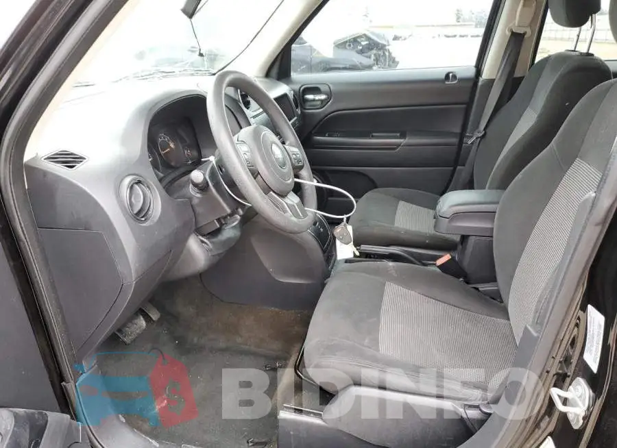 1C4NJPBB9HD130907 Photo# 7
