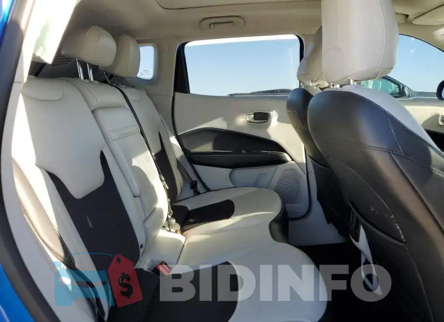 3C4NJCBB7KT658889 Photo# 11