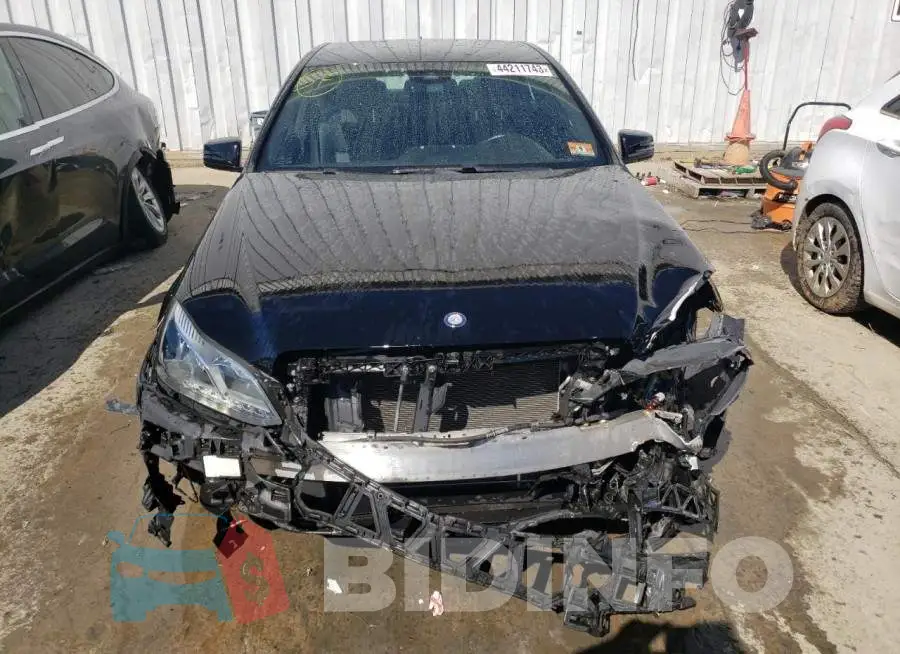 WDDHF8JB1FB102832 Photo# 5