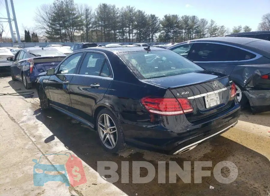WDDHF8JB1FB102832 Photo# 2