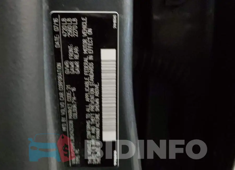 YV126MFL8H2425038 Photo# 12