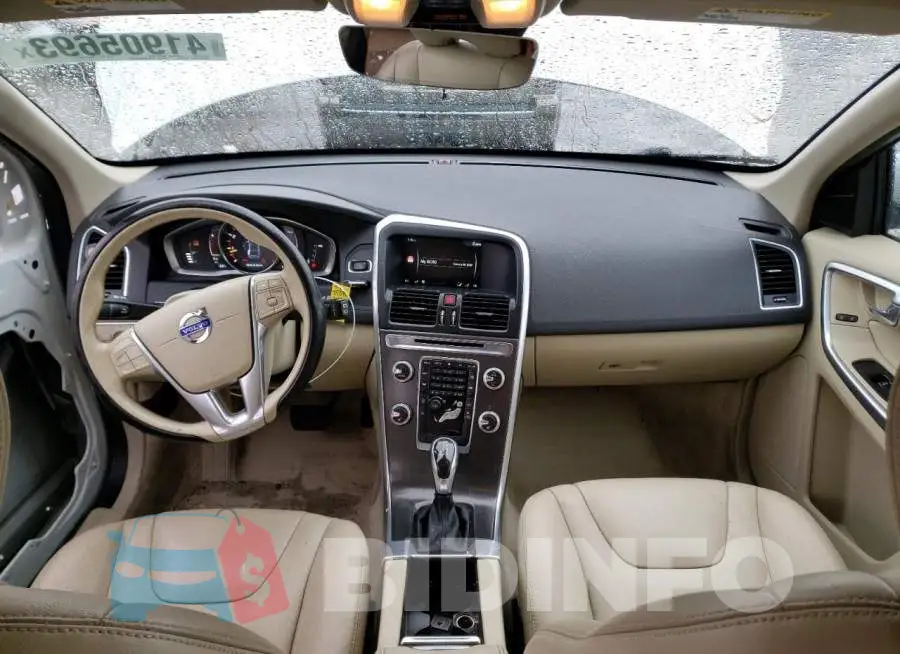 YV4612RK8F2689870 Photo# 8