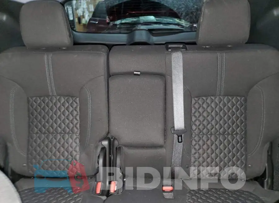 3GNKBHRS8LS672575 Photo# 10