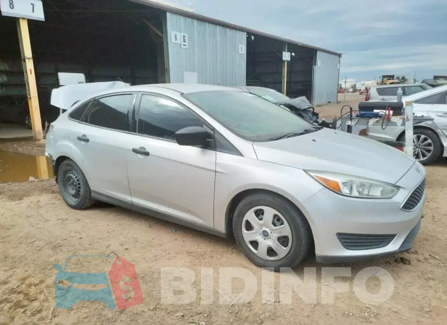 1FADP3E22GL225656 Photo# 4