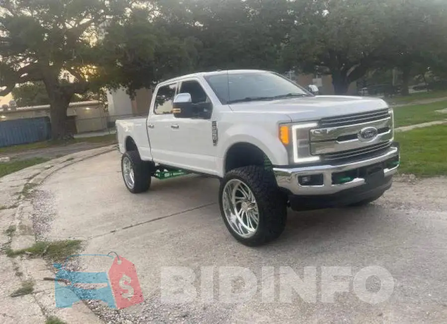 1FT7W2BT2HED66475 Photo# 1