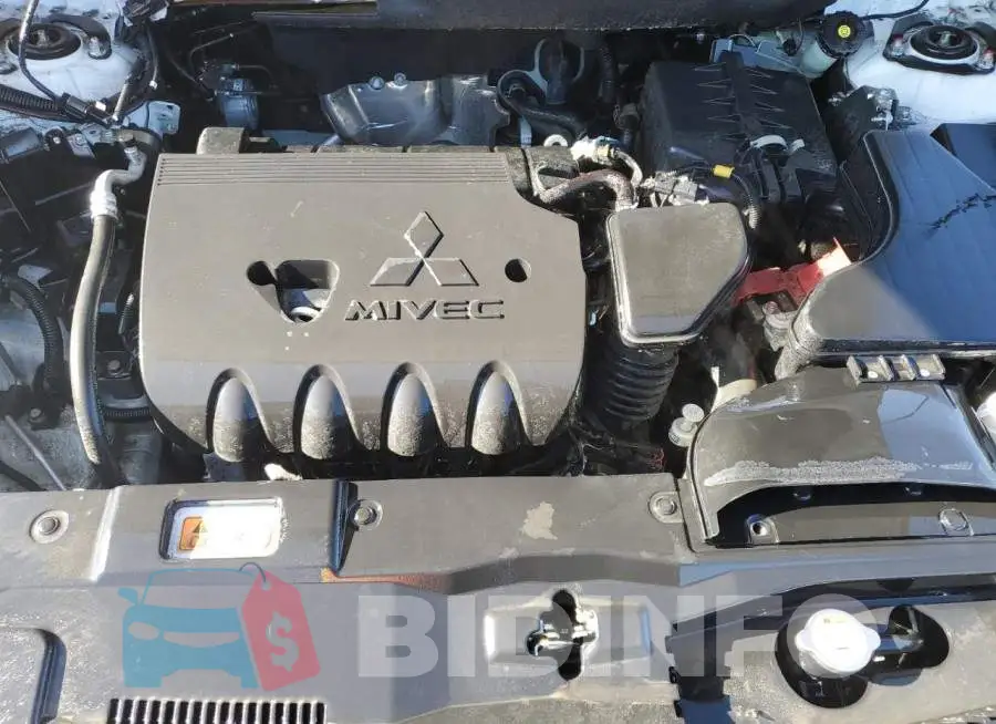 JA4AD3A35JZ045896 Photo# 11