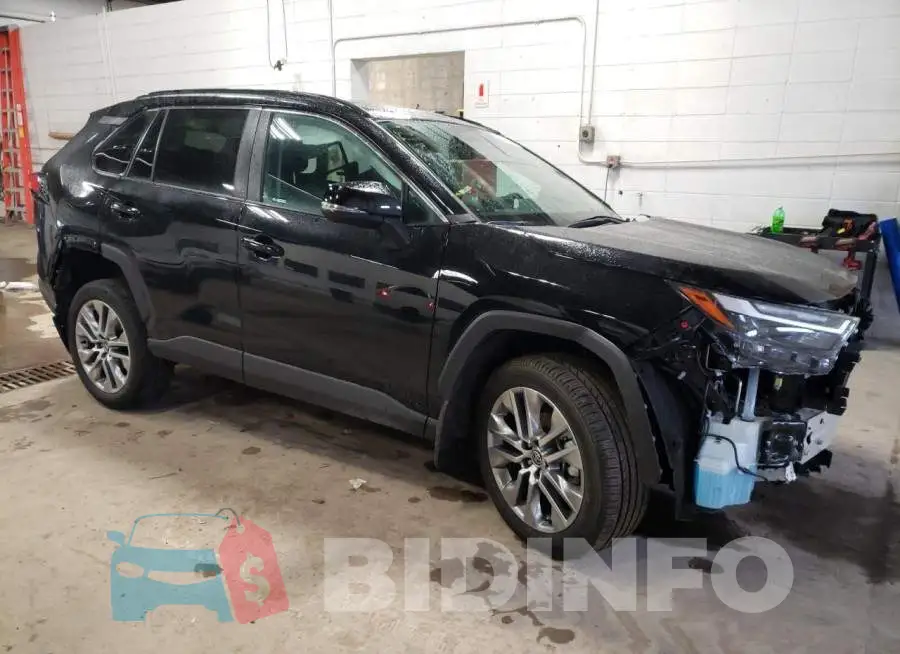 2T3A1RFV8NC295670 Photo# 4
