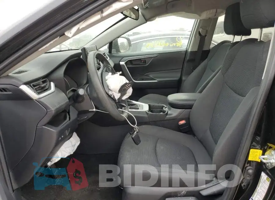2T3K1RFV3MC121816 Photo# 7