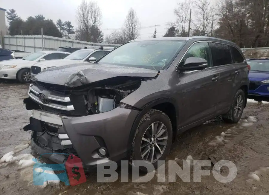 5TDJZRFH5JS862852 Photo# 2
