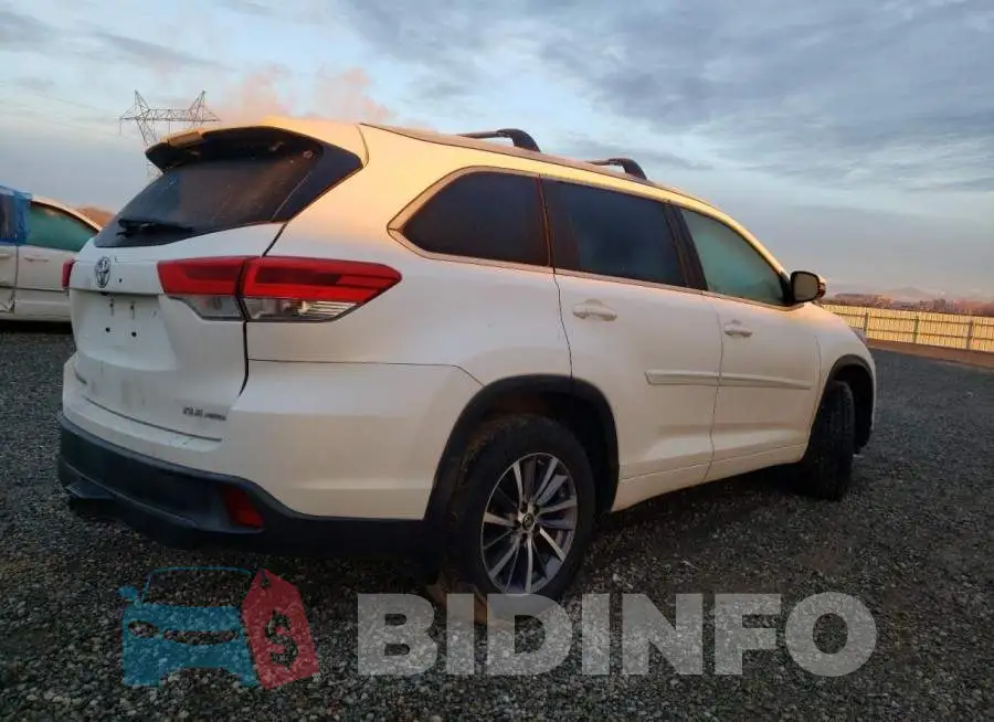 5TDJZRFHXJS859204 Photo# 3