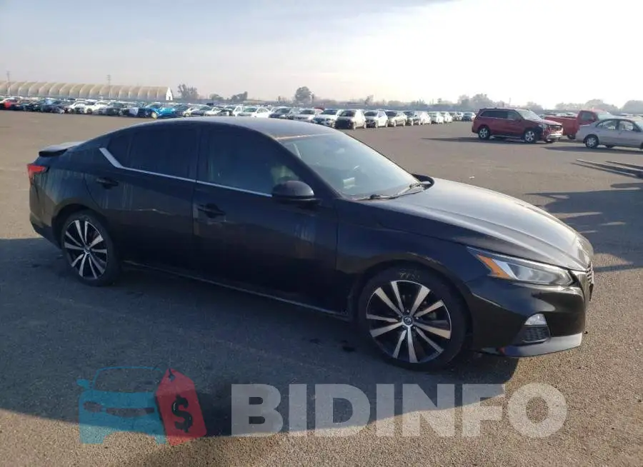 1N4BL4CV0LC131470 Photo# 4