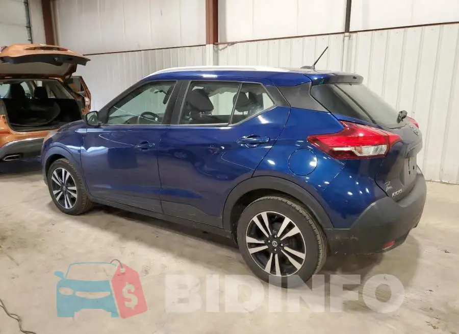 3N1CP5CU3KL530721 Photo# 2