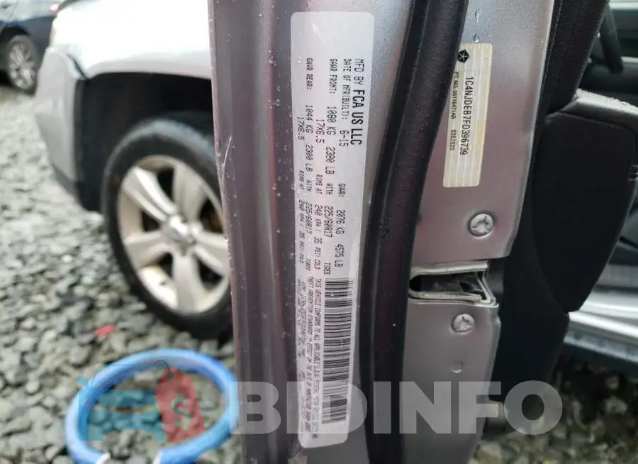 1C4NJDEB7FD396739 Photo# 12