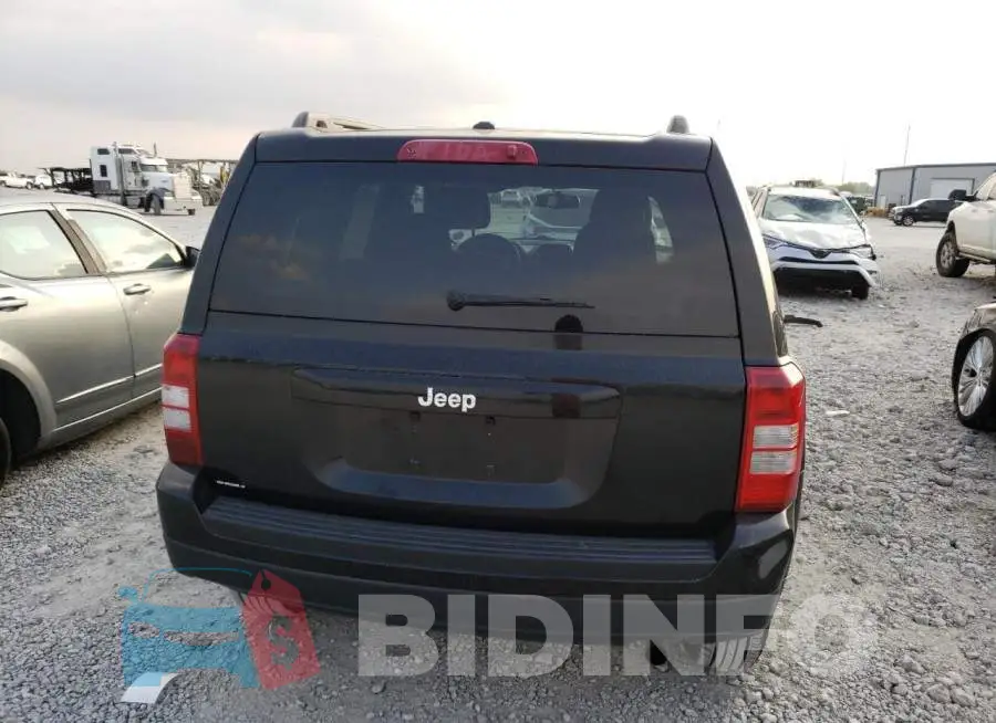 1C4NJPBB6HD157420 Photo# 6