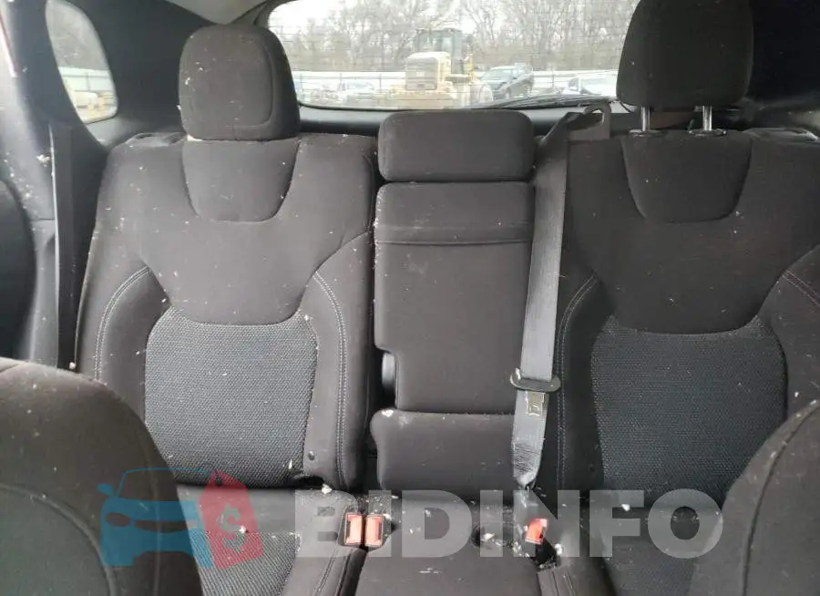 1C4PJLCB4KD382278 Photo# 10