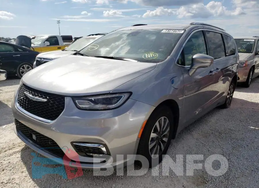 2C4RC1L72MR594227 Photo# 1