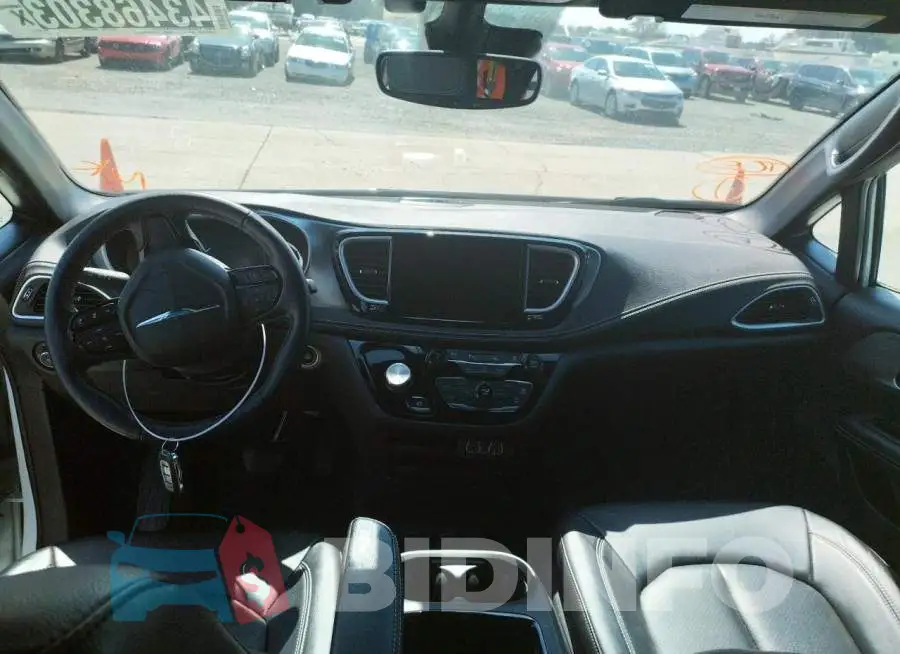 2C4RC1L78MR587752 Photo# 8