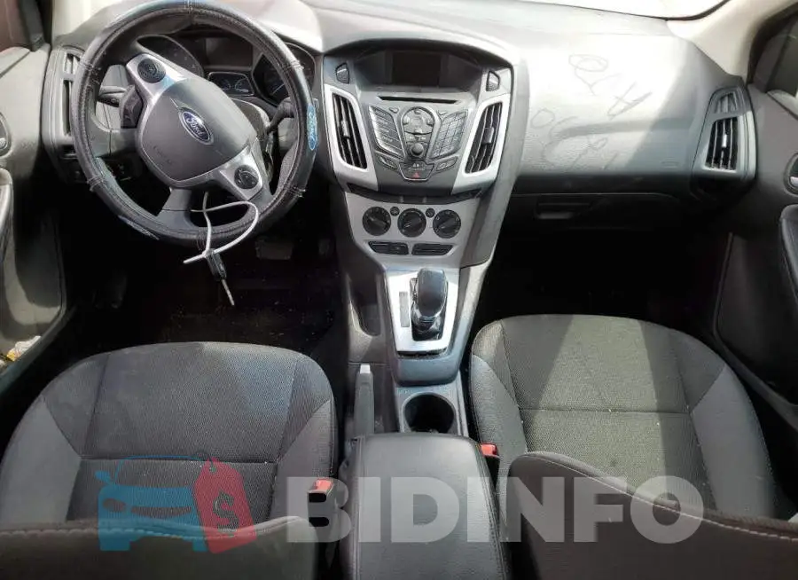 1FADP3F2XEL123047 Photo# 8