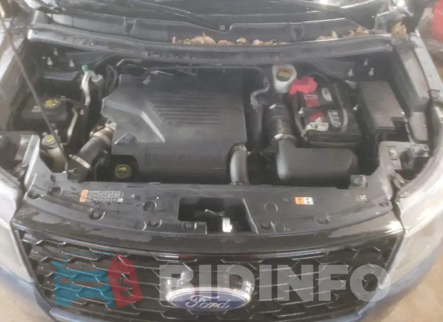 1FM5K8GT9JGB40518 Photo# 12
