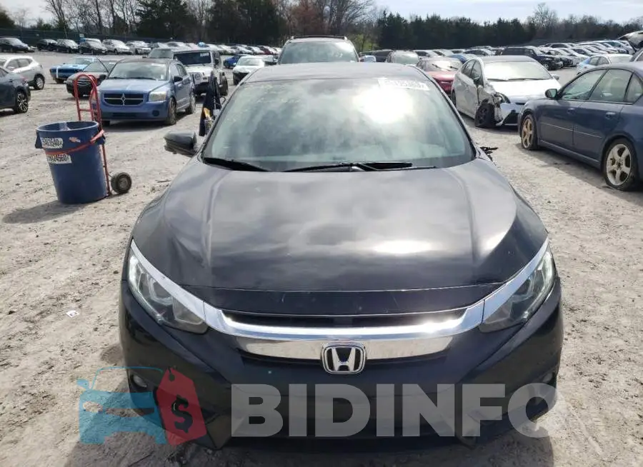 19XFC1F43HE001986 Photo# 5