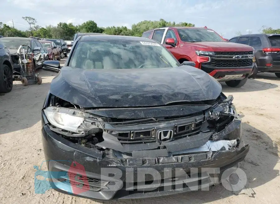 19XFC2F7XHE044253 Photo# 5