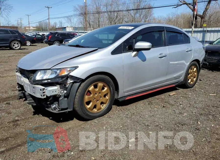 2HGFB6E58EH704687 Photo# 1
