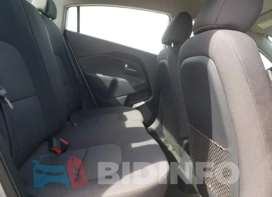 KNADM4A32E6406871 Photo# 10