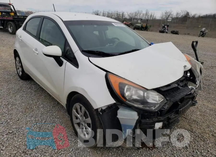 KNADM5A35E6401217 Photo# 4