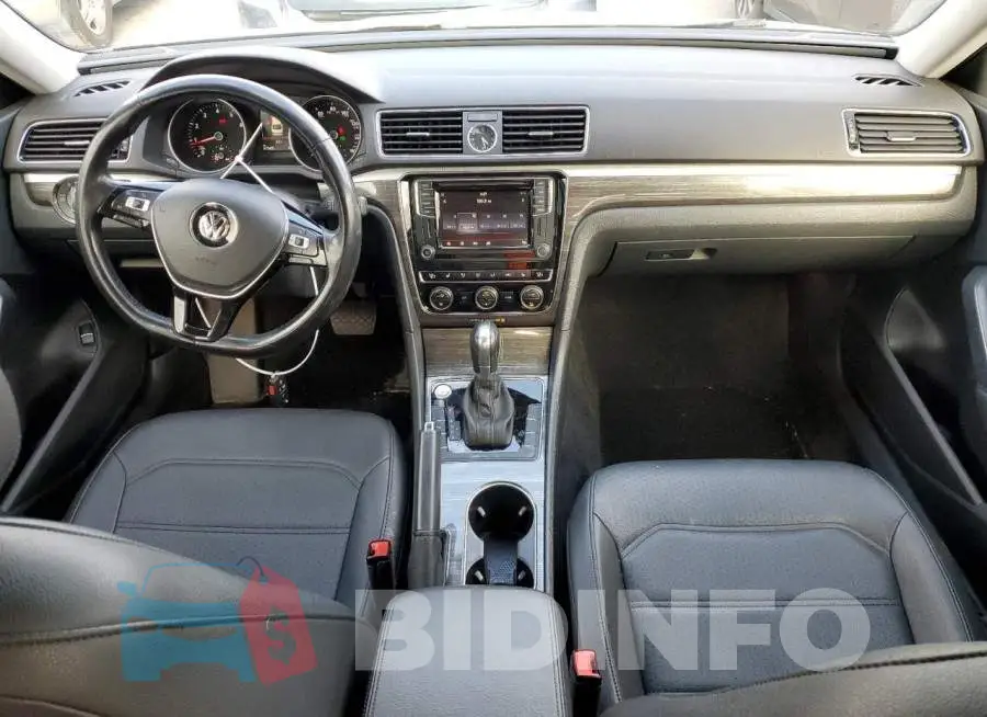 1VWGT7A37HC080265 Photo# 8