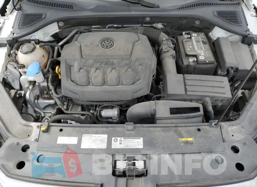 1VWSA7A3XLC010946 Photo# 11