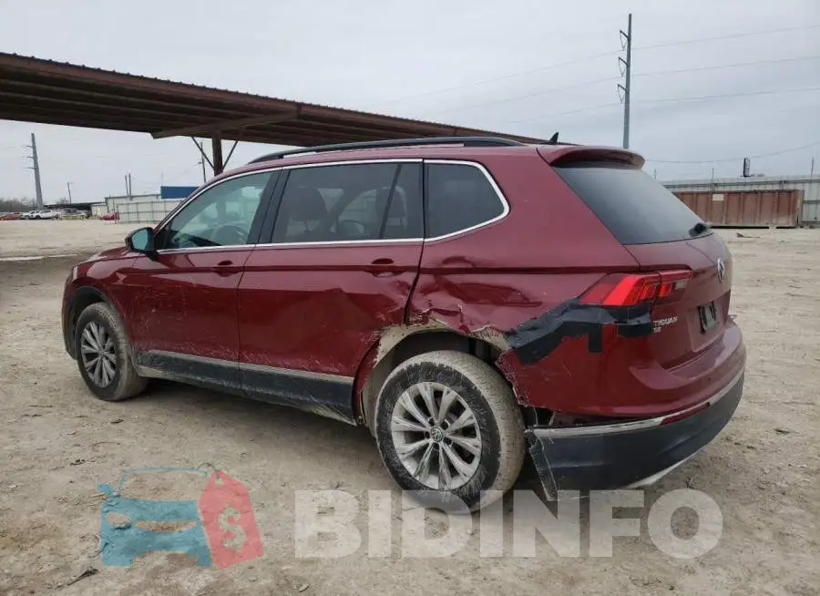 3VV3B7AX2JM178181 Photo# 2