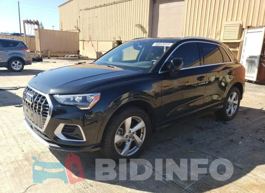 WA1AECF31L1036085 Photo# 1