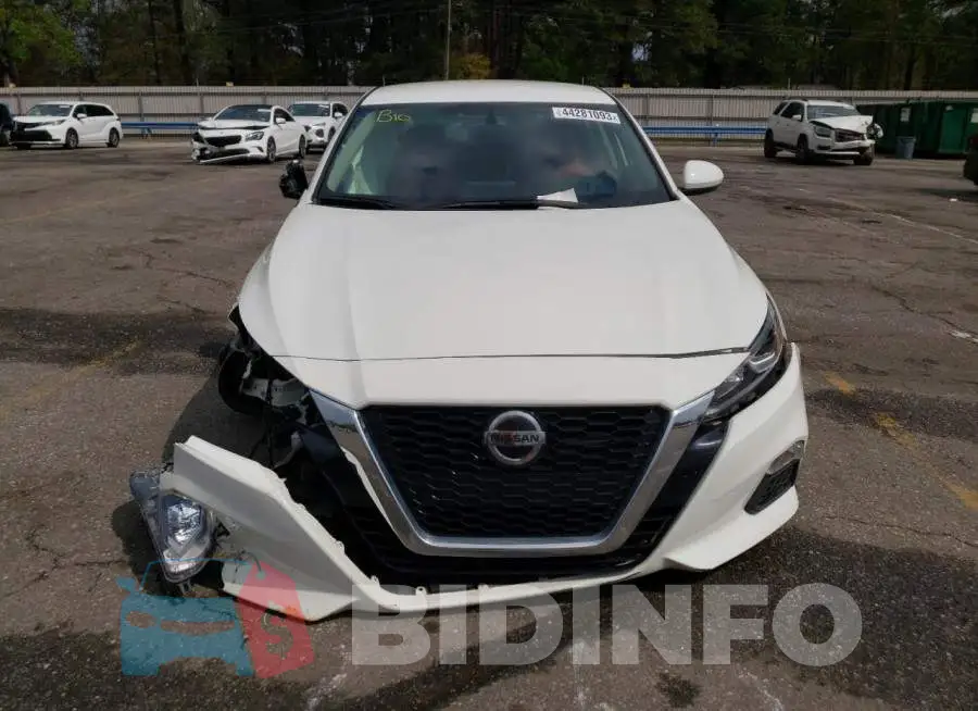 1N4BL4BV1LN313247 Photo# 5