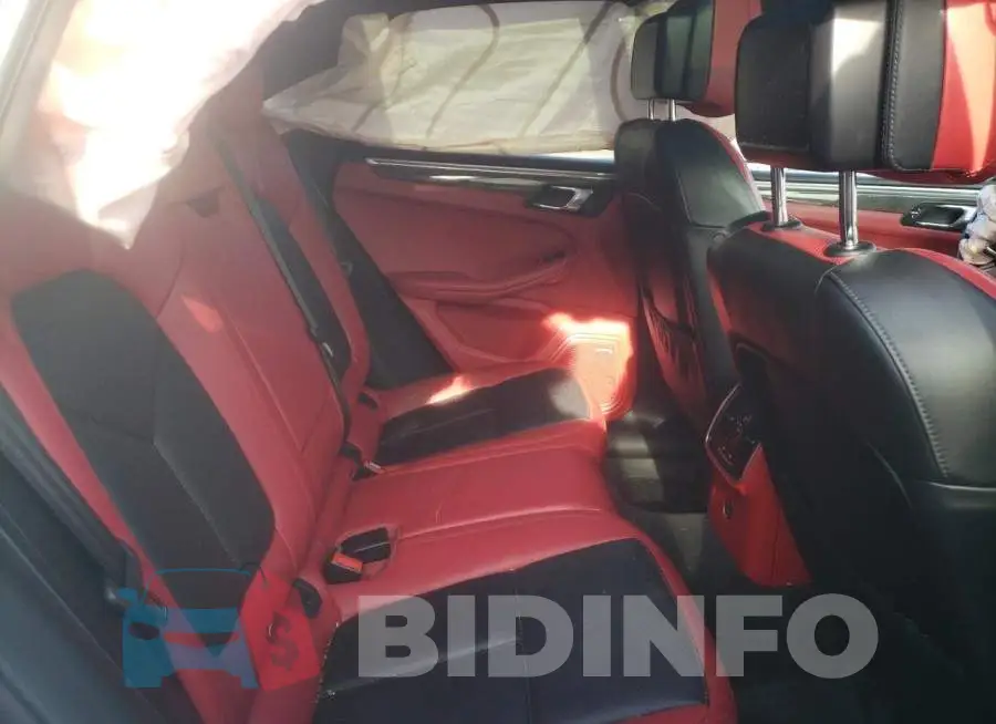WP1AB2A55HLB20101 Photo# 11