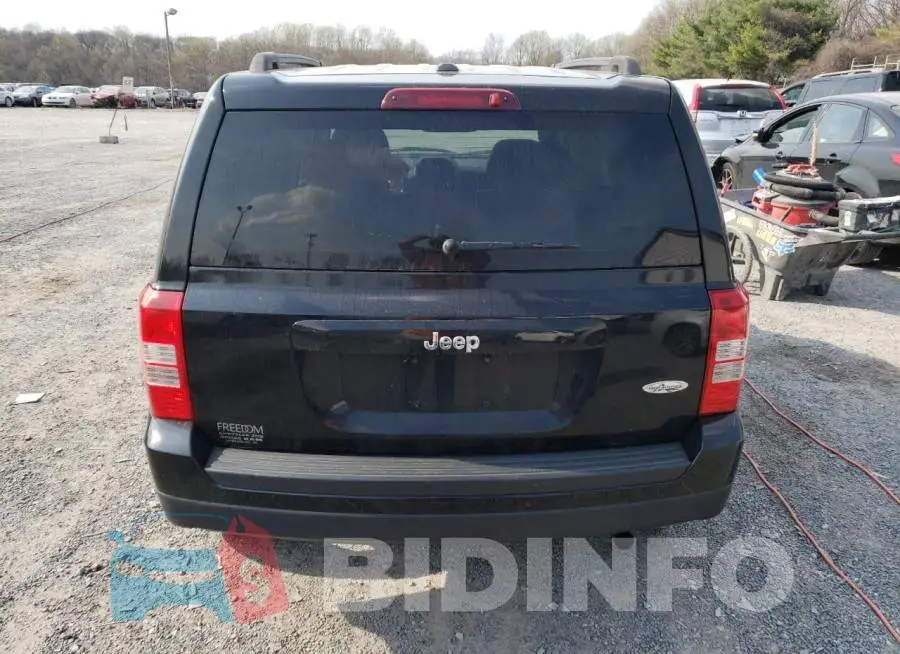 1C4NJPFA5ED731745 Photo# 6