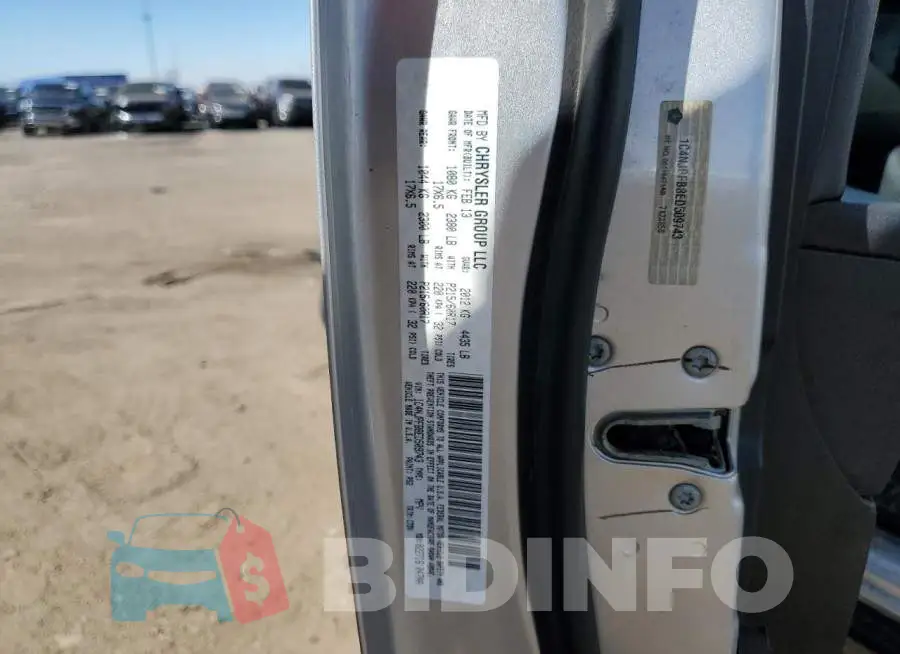 1C4NJPFB8ED509743 Photo# 12
