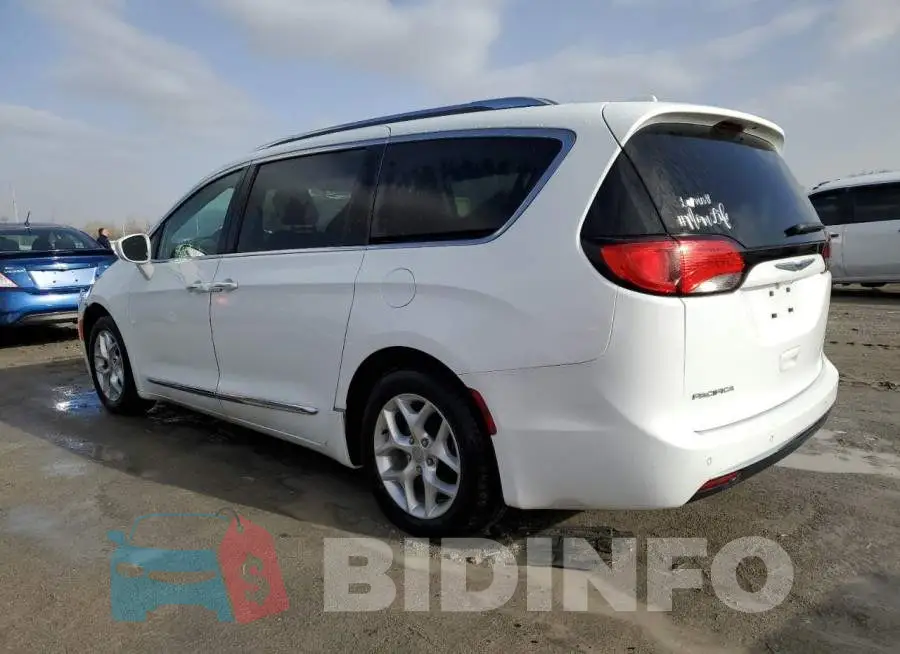 2C4RC1EG1JR157084 Photo# 2